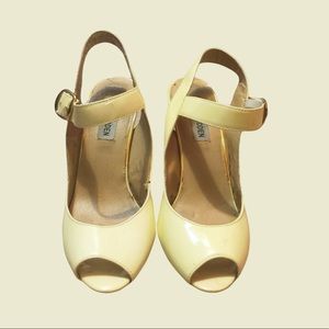 Vintage Leather Steve Madden Heels